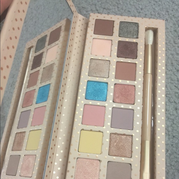 Kylie Cosmetics Eyeshadows Bronzer - Picture 2 of 8